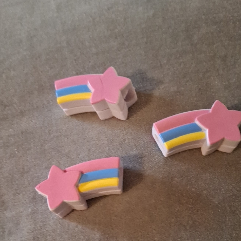 Star-Shaped Erasers with Rainbow Stripes